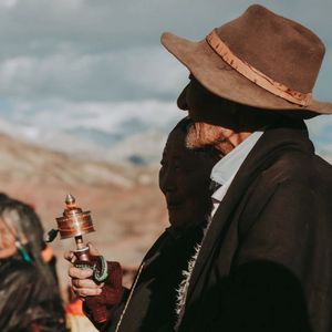 狗操黑人逼射了菊花
